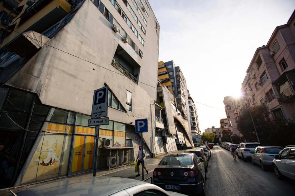 Luxury Apartment At Condor Center Tirana Exteriör bild