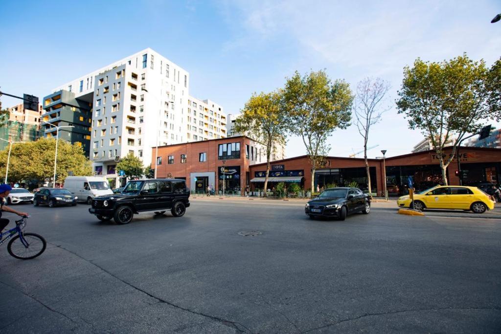Luxury Apartment At Condor Center Tirana Exteriör bild
